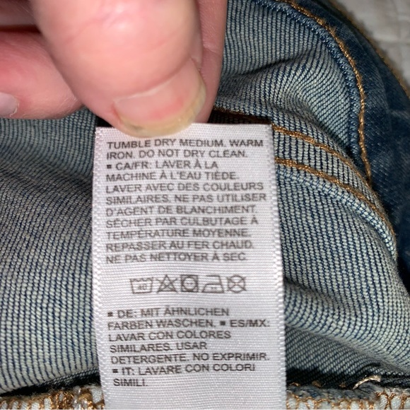 Daily ritual denim faded cut off jean shorts, high rise - Picture 6 of 7